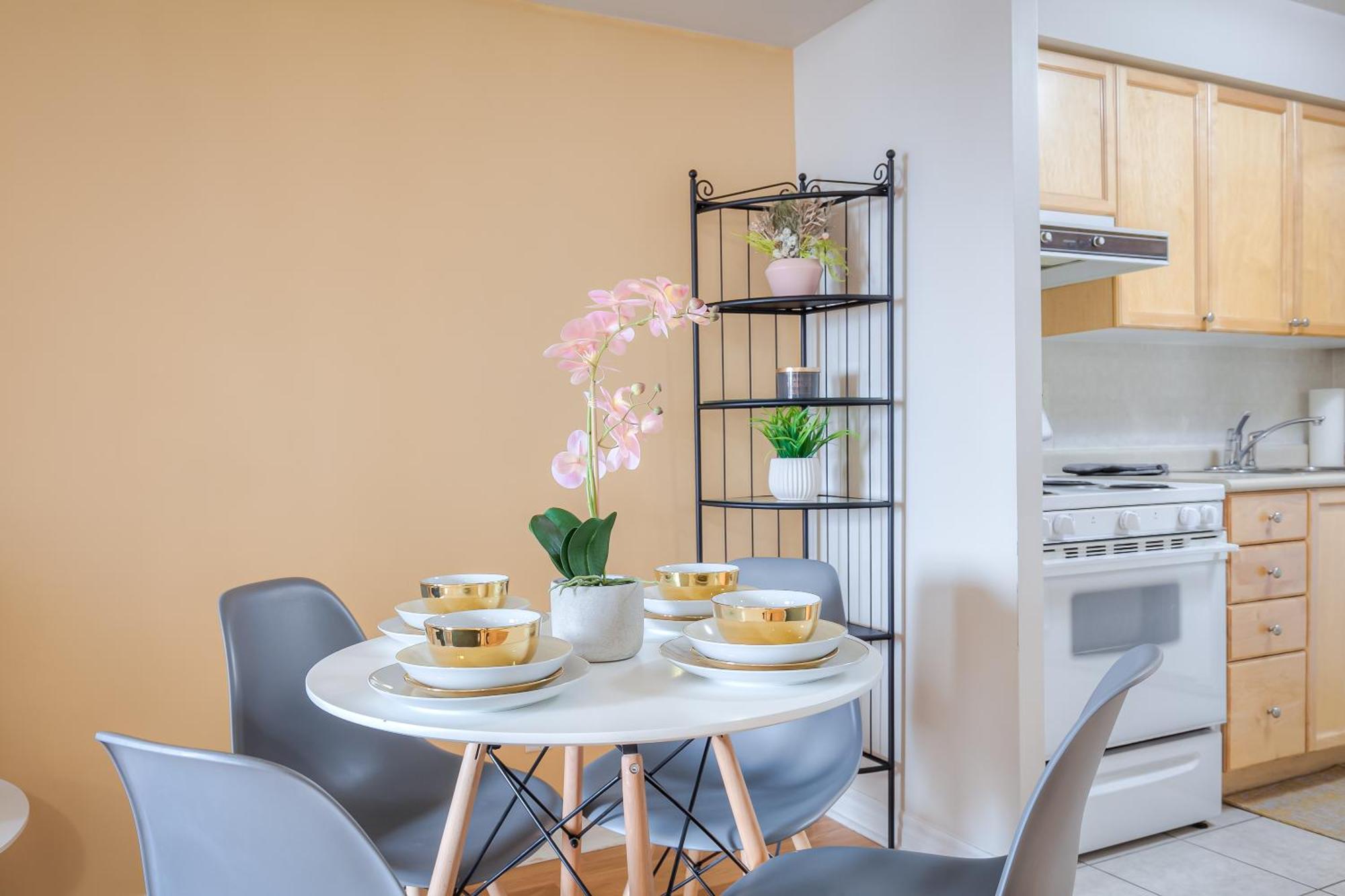 Waterfront Elite Inn มิสซิสซอกา ภายนอก รูปภาพ